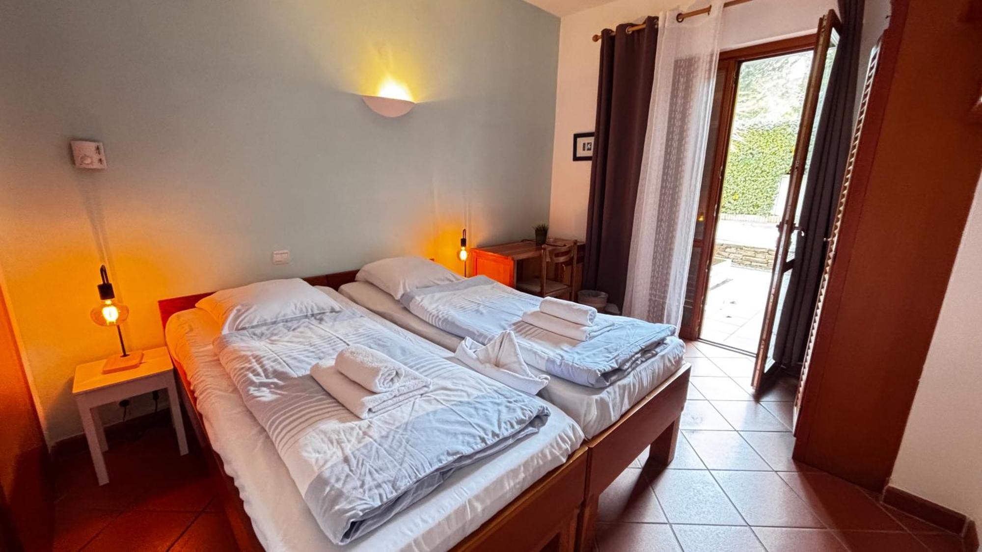 Hotel La Bastide Ле-Лаванду Экстерьер фото